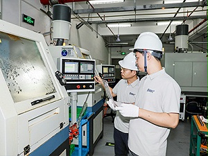GripSeal Employee Data Validation