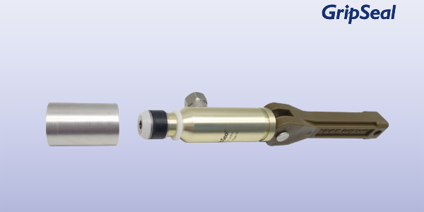 Low pressure internal expansion anti-scratch joint
