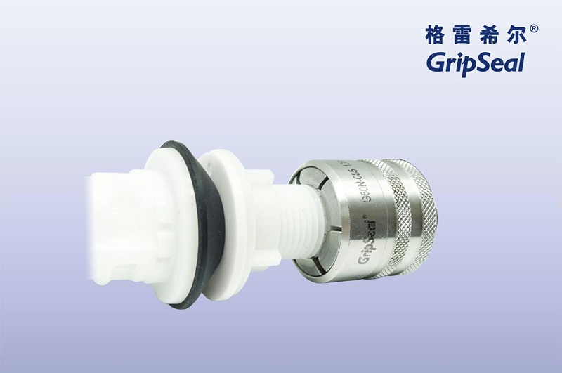 Threaded quick connectors make valve inspection more efficient in the bathroom industry